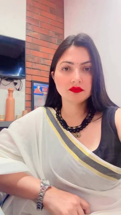 Chitra Tripathi Viral Video Scandal Video Clips , ABP News Anchor Chitra Tripathi Viral Video Tending Video Download